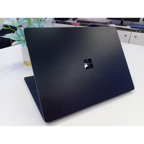 Microsoft Surface Laptop 4 i7 11th Gen ,8GB / 256GB SSD